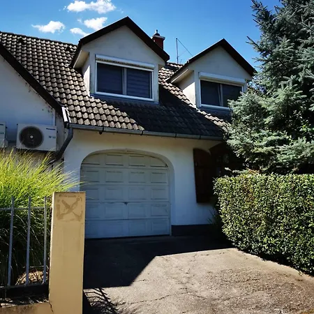 Pintes 38 A Apartment Dunaújváros